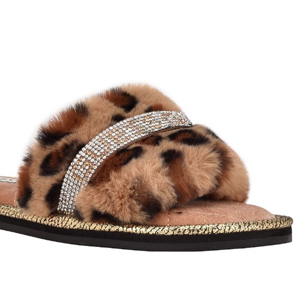 Slippy Faux Furry Furry Rhinestone Slippers 💕NWT💕 - Picture 6 of 6